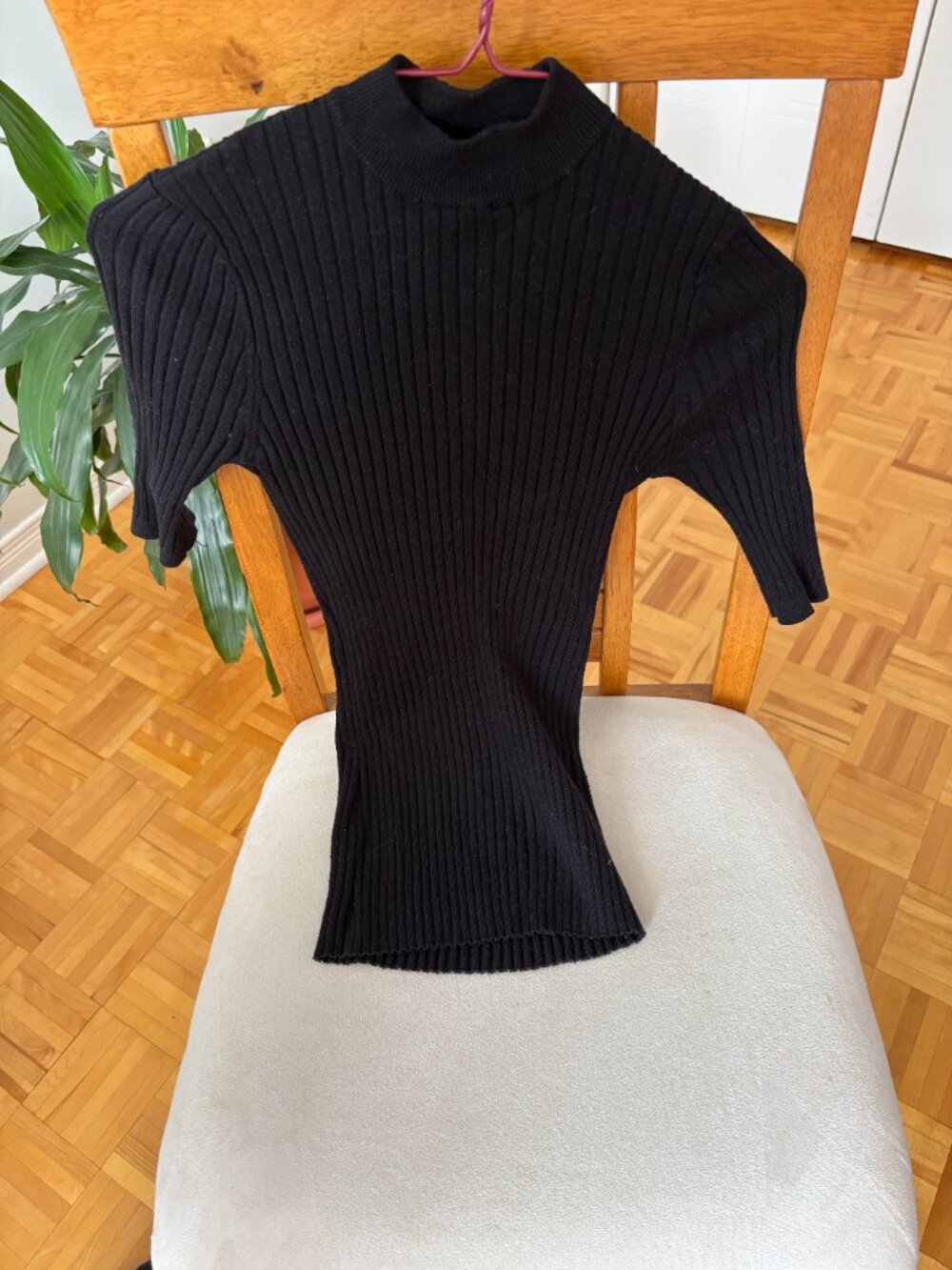 Frank & Oak Butter Black Ribbed Mock-Neck Sweater – Small